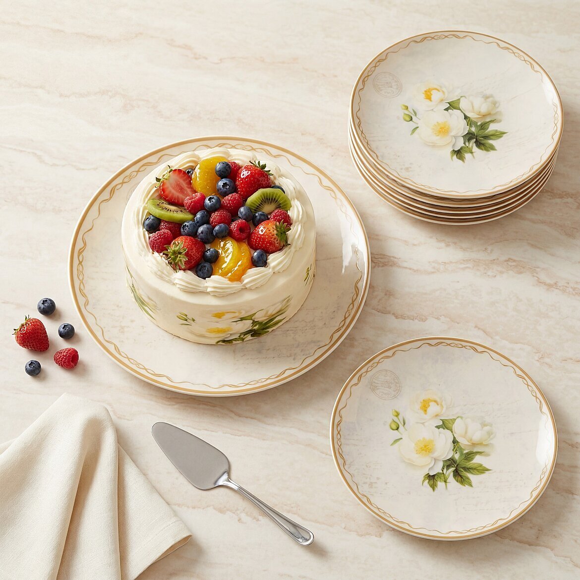 7 Parça Beyaz Çiçek Desenli Nostaljik Porselen Pasta Seti - GÜRAL PORSELEN (1)