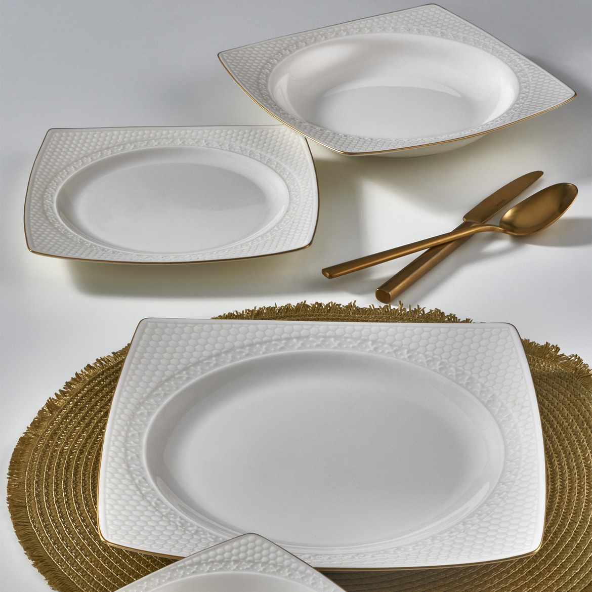 Bonenjoy 8 Parça 2 Kişilik Bone Yemek Takımı - Gold