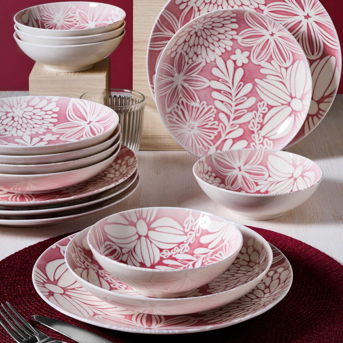Camelia 6 Kişilik 18 Parça Yemek Takımı 41865 -Pembe